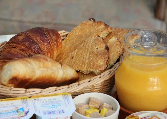 فندق مبيت وإفطار D'hotes Aux Sables D'olonne Château-dʼOlonne