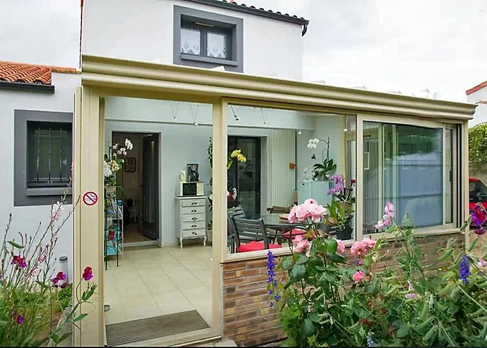 D'hotes Aux Sables D'olonne فندق مبيت وإفطار