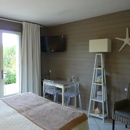 D'hotes Aux Sables D'olonne Bed and Breakfast Les Sables-dʼOlonne